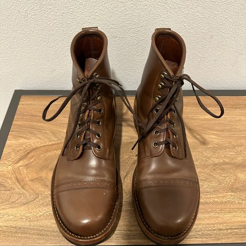 Julian Boots Bowery in Horween Cigar Shell Cordovan