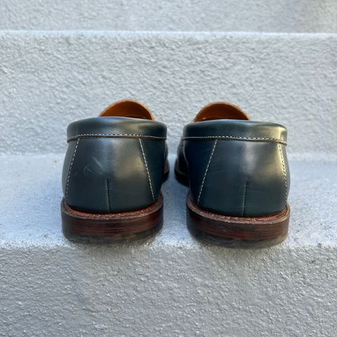 Grant Stone Traveler Penny in Horween Navy Chromexcel
