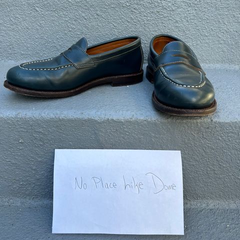 Grant Stone Traveler Penny in Horween Navy Chromexcel