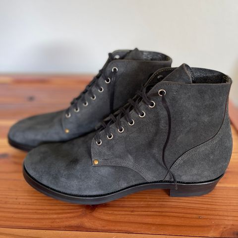 Iron Boots The Great Escape in Black Italy Waxed Bullhide Reverse