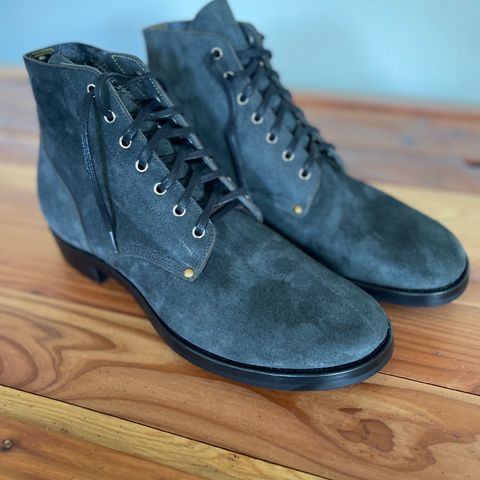 Iron Boots The Great Escape in Black Italy Waxed Bullhide Reverse