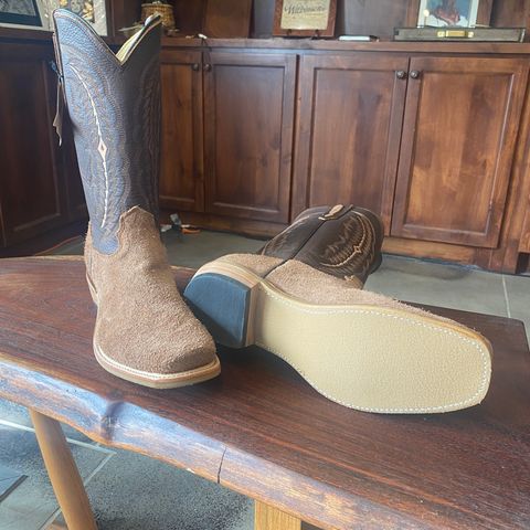Fenoglio The Weldon in Brown Roughout Cowhide