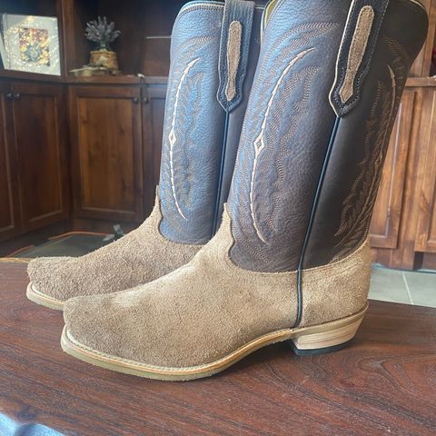 Fenoglio The Weldon in Brown Roughout Cowhide