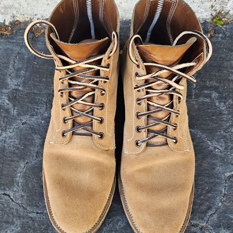 View photo of Viberg Boondocker in Horween Marine Field Roughout