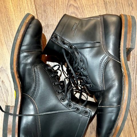 Search result thumbnail of White's Bounty Hunter in Horween Black Chromexcel Horsehide