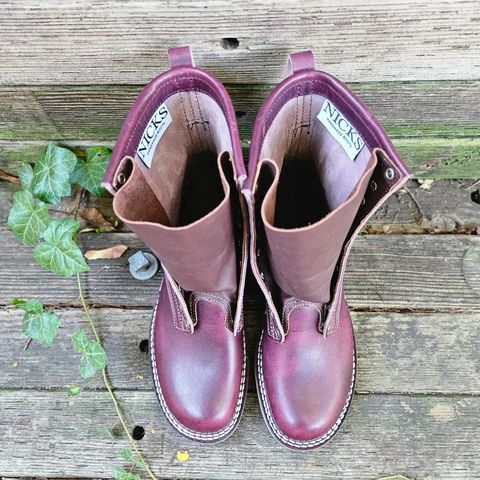 Nicks MTO in Horween, Color #8 Cypress