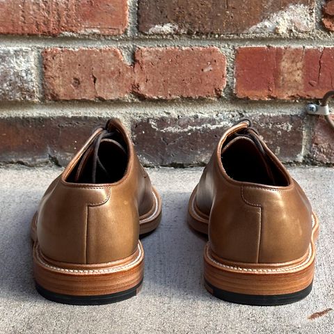 Grant Stone Plain Toe Blucher in Horween Dune Chromexcel