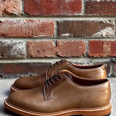 Grant Stone Plain Toe Blucher in Horween Dune Chromexcel