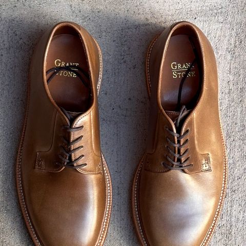 Grant Stone Plain Toe Blucher in Horween Dune Chromexcel