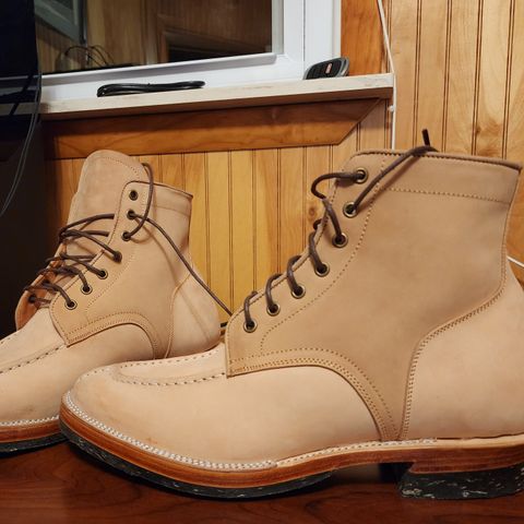 Renav Unlisted Model in Unlisted Leather