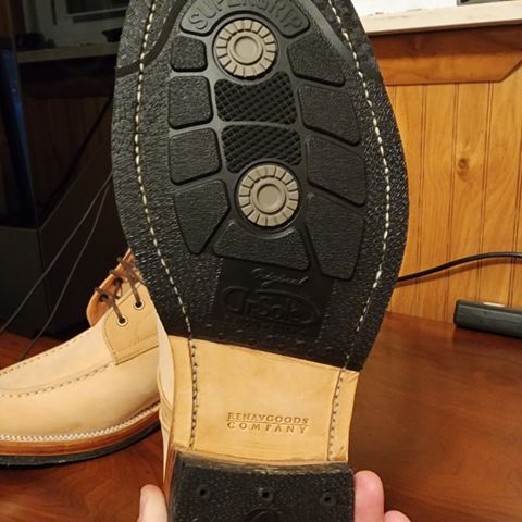 Renav Unlisted Model in Unlisted Leather