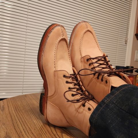Renav Unlisted Model in Unlisted Leather
