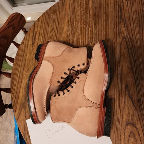 Renav Unlisted Model in Unlisted Leather