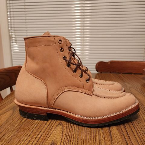 Renav Unlisted Model in Unlisted Leather