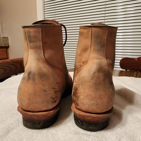 Renav Unlisted Model in Unlisted Leather