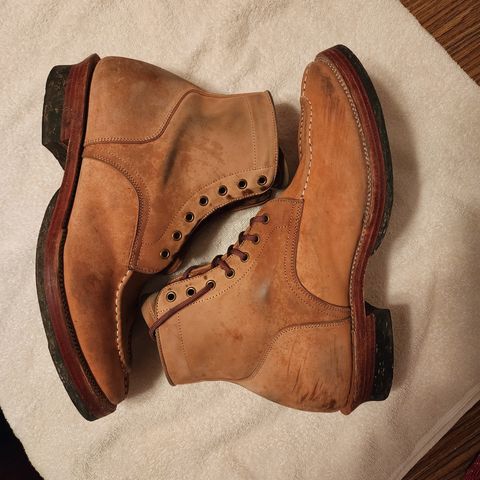 Renav Unlisted Model in Unlisted Leather