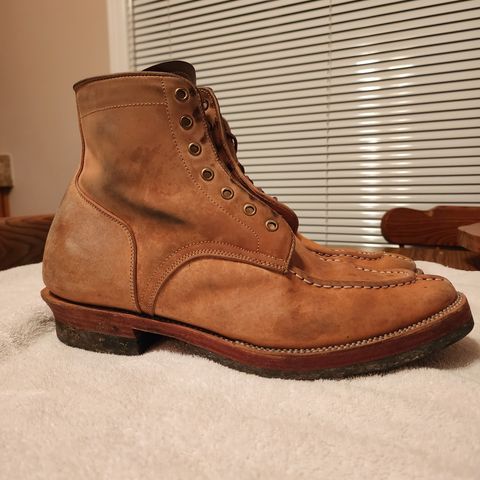Renav Unlisted Model in Unlisted Leather