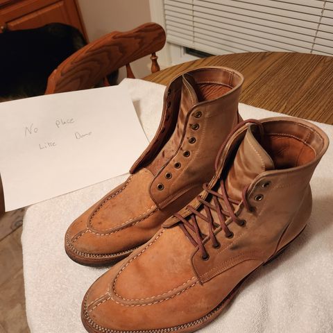 Renav Unlisted Model in Unlisted Leather