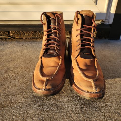 Renav Unlisted Model in Unlisted Leather