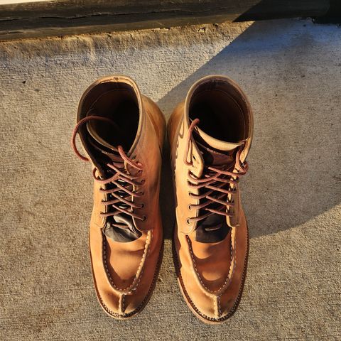 Renav Unlisted Model in Unlisted Leather
