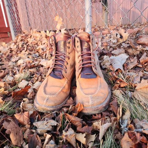 Renav Unlisted Model in Unlisted Leather