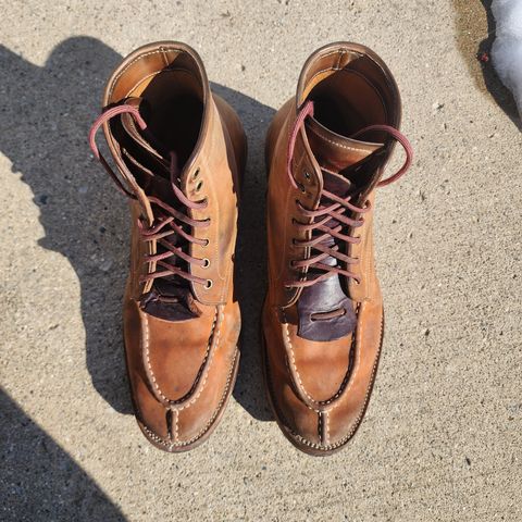 Renav Unlisted Model in Unlisted Leather