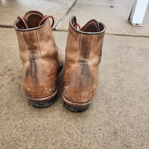 Renav Unlisted Model in Unlisted Leather