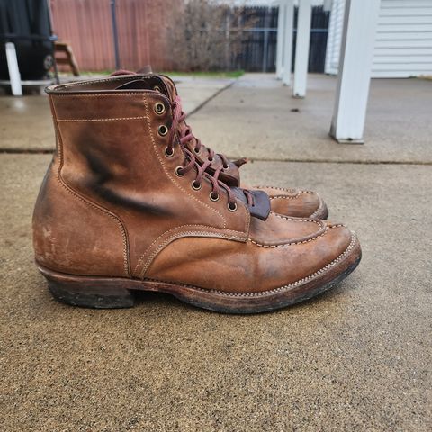Renav Unlisted Model in Unlisted Leather
