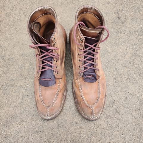 Renav Unlisted Model in Unlisted Leather