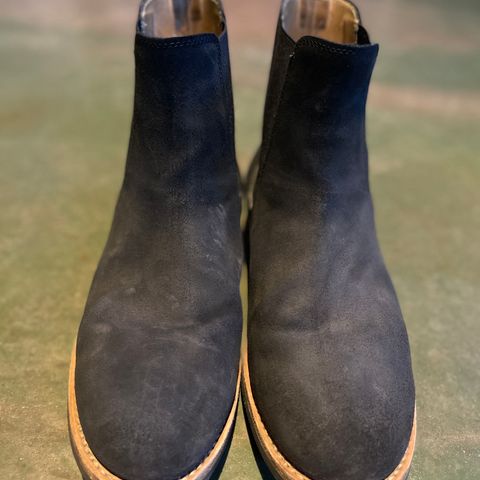 Mark Albert Chelsea Boot in C.F. Stead Black Waxy Commander Suede