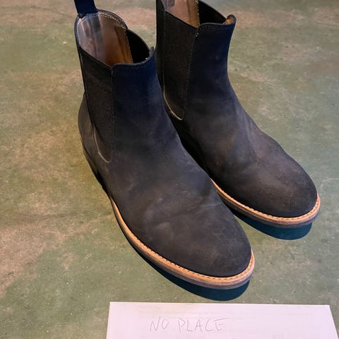 Mark Albert Chelsea Boot in C.F. Stead Black Waxy Commander Suede