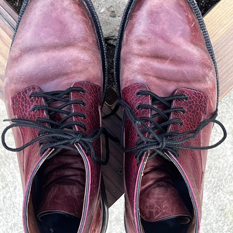 Arno Galno in Maryam Burgundy TPR Horsebutt & Law Tanning Black Cherry Big Horn Shrunken Bison