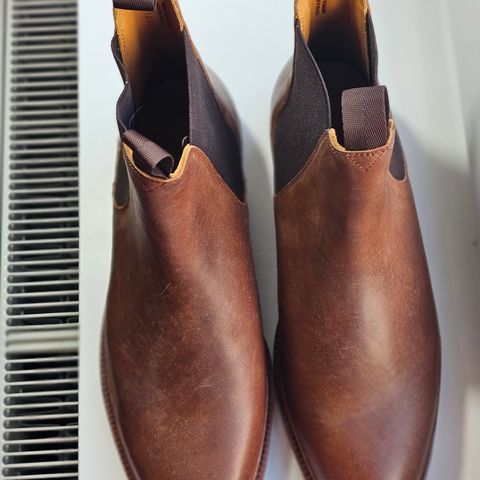 Meermin Chelsea Boot in Tobacco Waxy Shell Cordovan