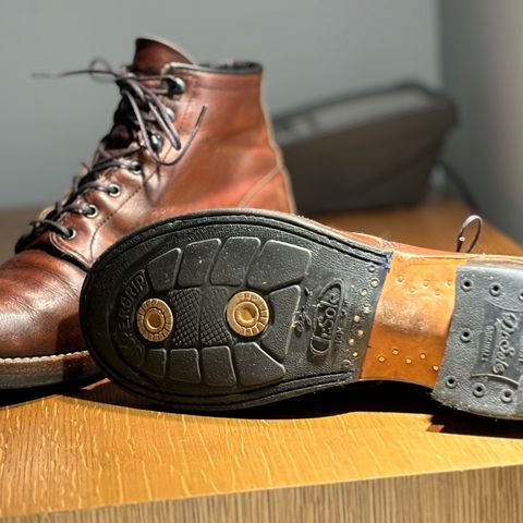 View photo of Red Wing Beckman in S.B. Foot Cigar Featherstone