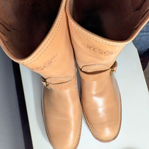 Wesco Mister Lou in Maryam Natural Horsebutt
