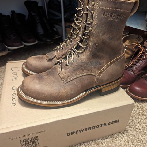 Drew's 8-Inch Logger in Rowdy Smooth