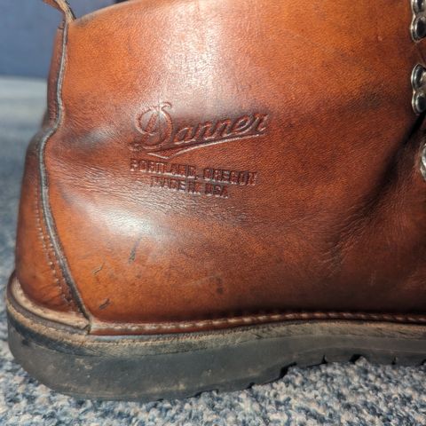 View photo of Danner Mountain Light in Cascade Clovis Full Grain