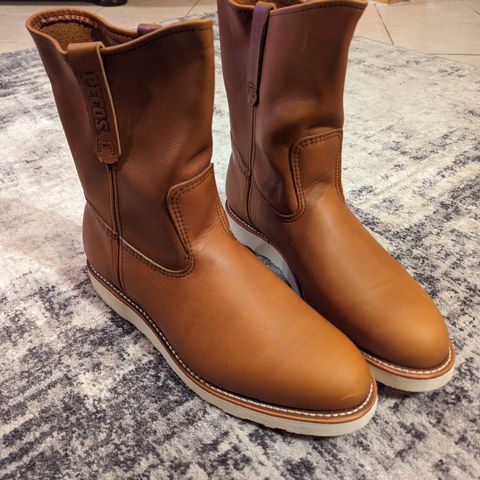 Red Wing Pecos in Unknown Leather