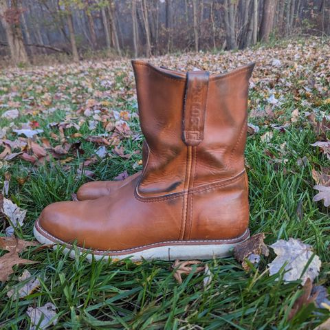 Red Wing Pecos in Unknown Leather