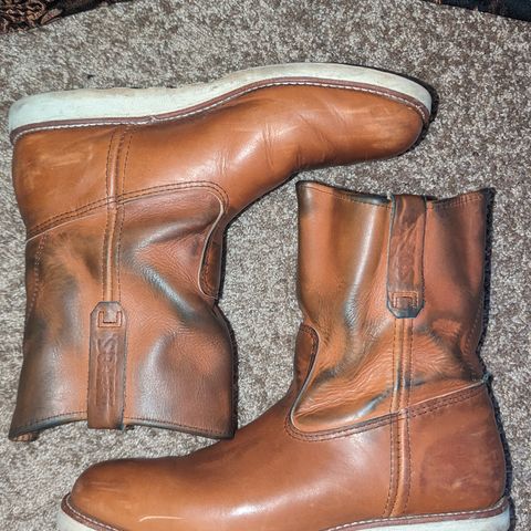 View photo of Red Wing Pecos in Unknown Leather