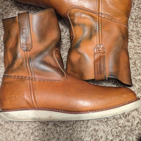 View photo of Red Wing Pecos in Unknown Leather