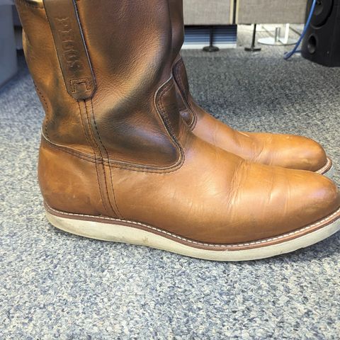 View photo of Red Wing Pecos in Unknown Leather