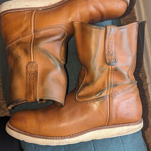 View photo of Red Wing Pecos in Unknown Leather