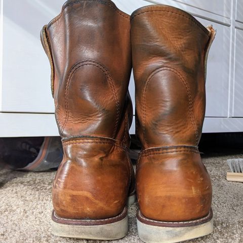 View photo of Red Wing Pecos in Unknown Leather