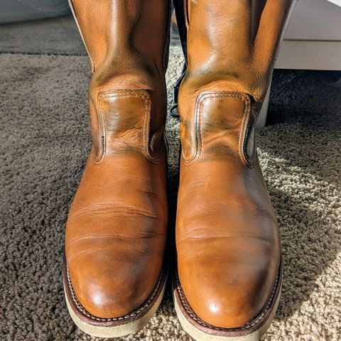 View photo of Red Wing Pecos in Unknown Leather