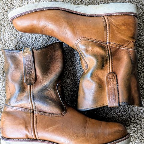 View photo of Red Wing Pecos in Unknown Leather