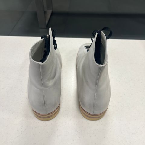 View photo of Dr. Sole Game Changer in Off-White Nubuck