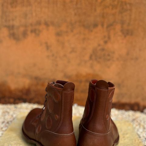 Maya Miel Packer in S.B. Foot Unknown Leather