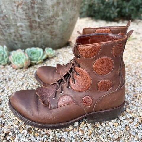 Maya Miel Packer in S.B. Foot Unknown Leather