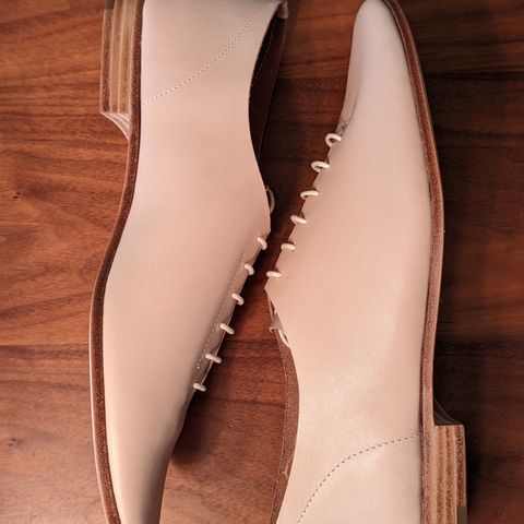 Hender Scheme Unlisted Model in Natural Veg-Tanned Cowhide